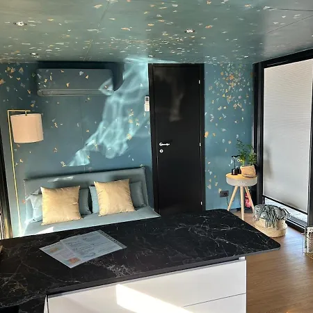 Båthotell Houseboat Dormire Sull'acqua Sesto Calende